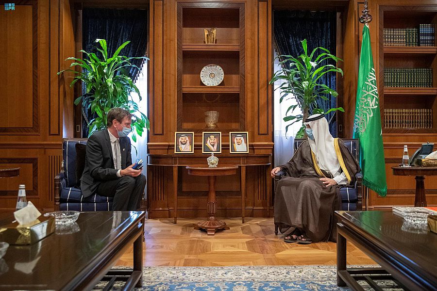 وزير الدولة للشؤون الخارجية يستقبل سفير النرويج لدى المملكة