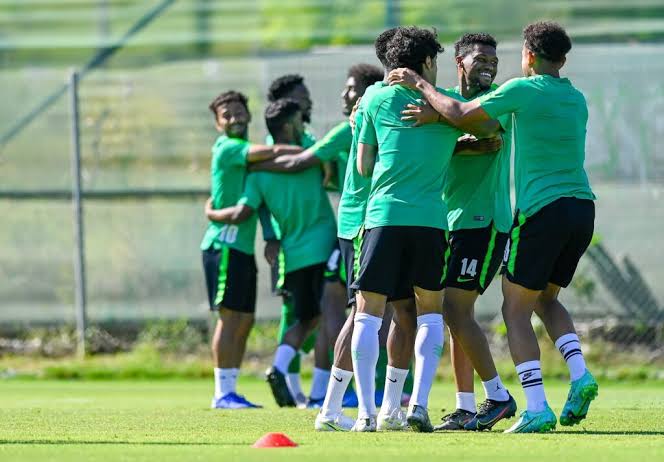 الأخضر الأولمبي يؤدي حصتين تدريبيتين ويجري فحوصات طبية