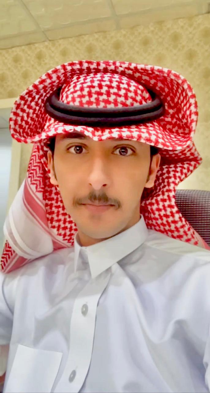 "تركي" يحتفل بتخرجه من جامعة بيشة