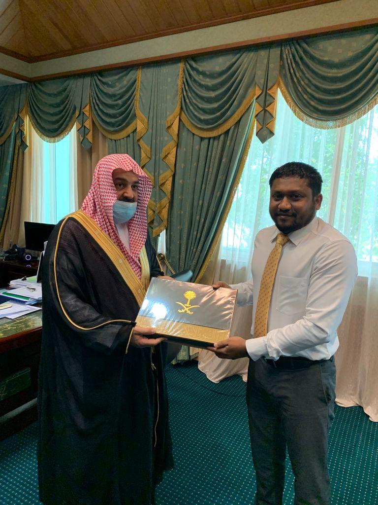 وزير مكتب الرئاسة بجمهورية المالديف يلتقي وكيل الشؤون الإسلامية ويشيد بدعم المملكة ومواقفها التاريخية مع بلاده