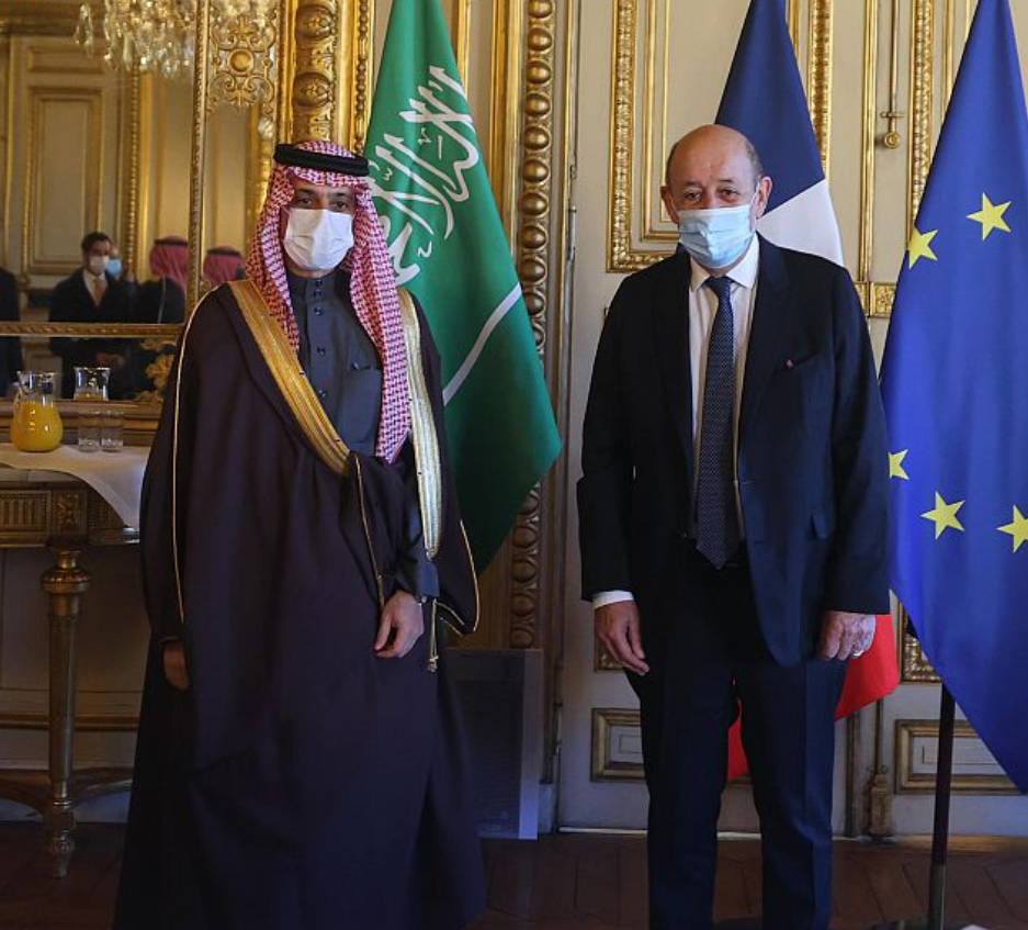 سمو وزير الخارجية يلتقي بوزير أوروبا والشؤون الخارجية في الجمهورية الفرنسية