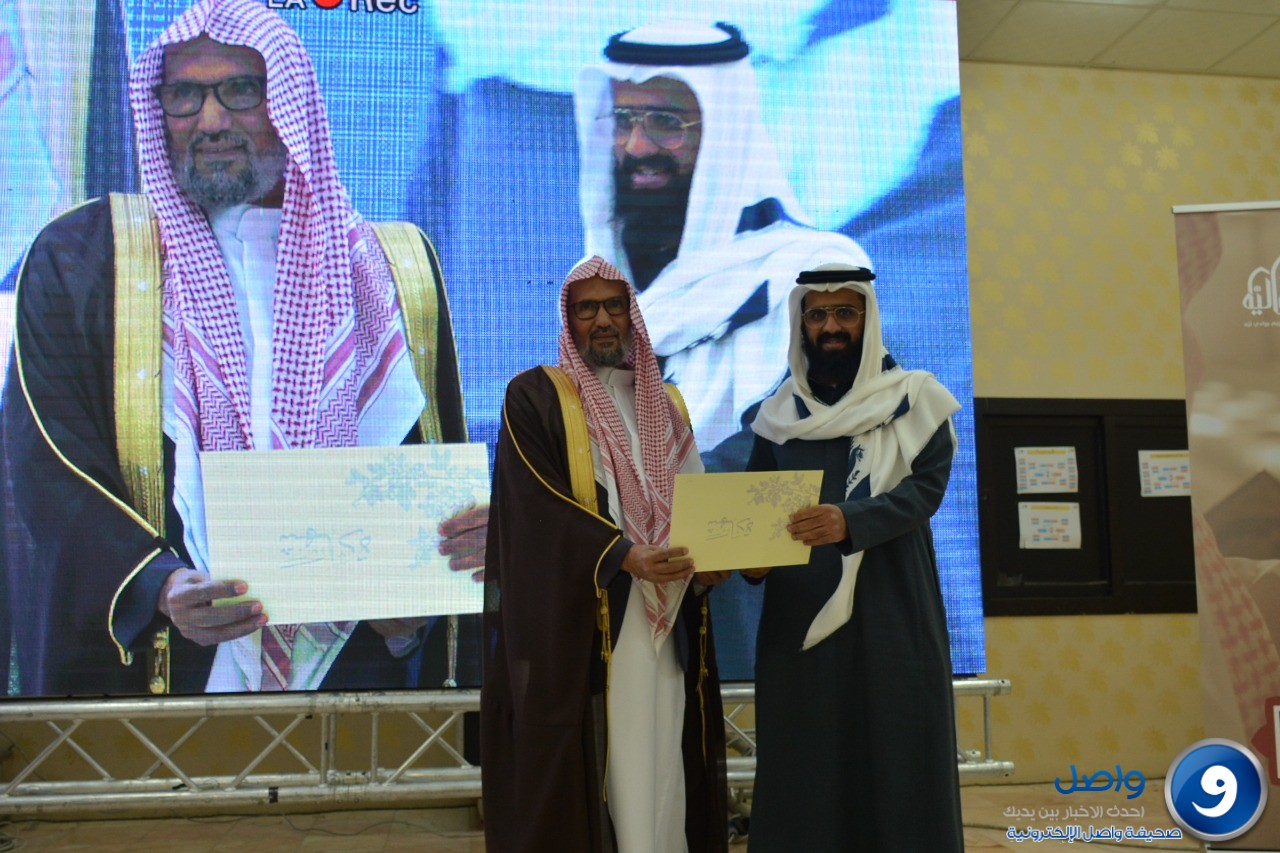 القحطاني والتويجري ينتزعان صدارة دق وجل الوضح بمهرجان الإبل