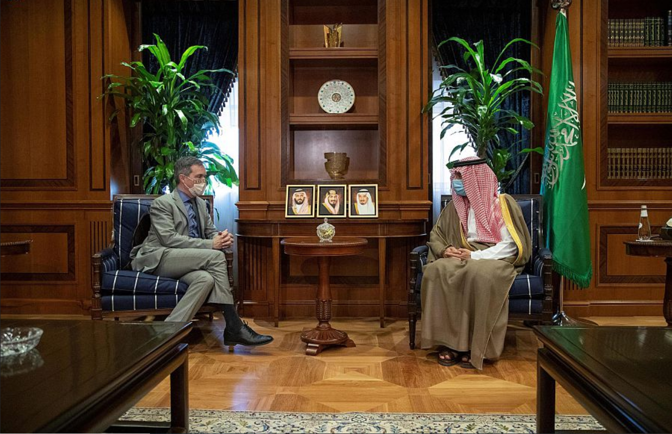 وزير الدولة للشؤون الخارجية يستقبل سفير جمهورية البرازيل