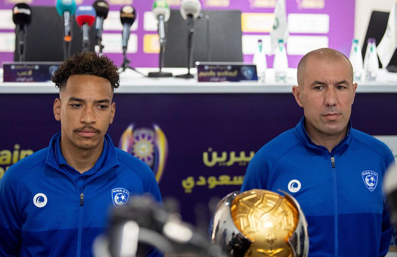 مدربا الفيصلي والهلال يعقدان مؤتمرًا صحفيًا للحديث عن مباراة السوبر