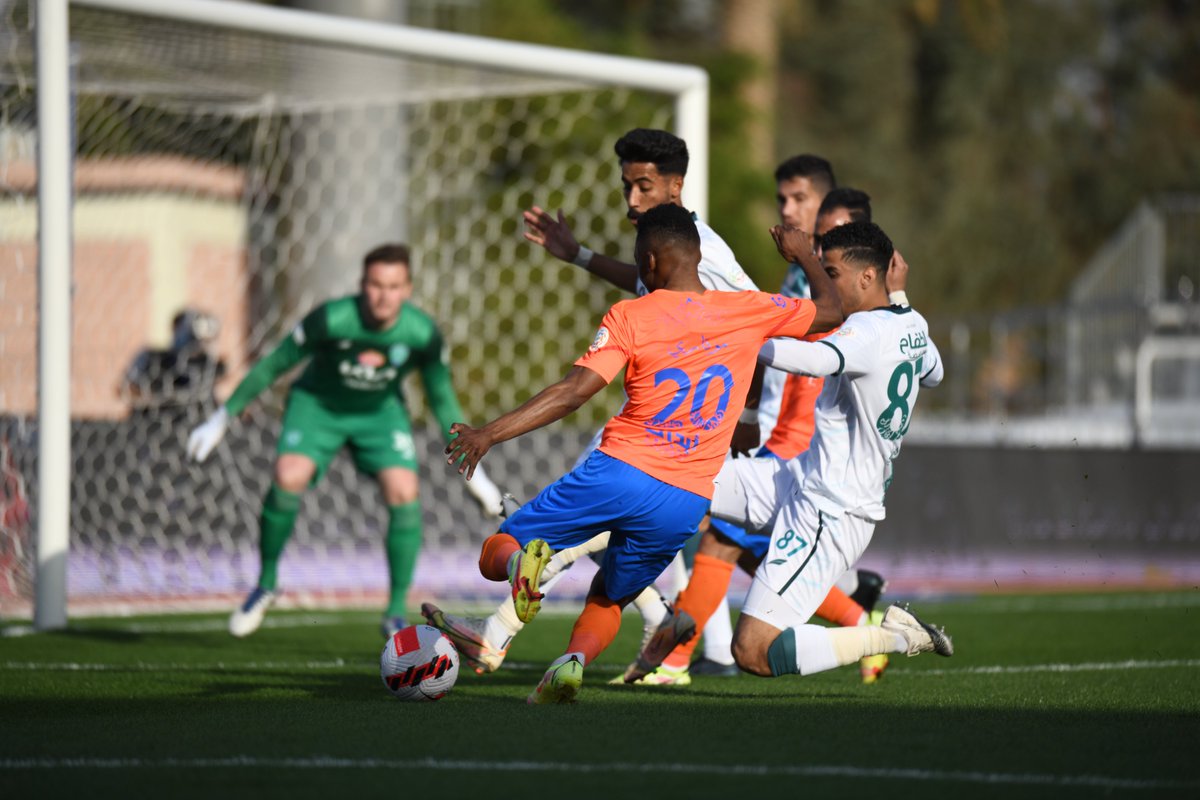 دوري المحترفين : الفيحاء والفتح يتعادلان سلبيا