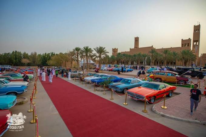 جوائز معرض السيارات الكلاسيكية تتخطى 500 ألف ريال