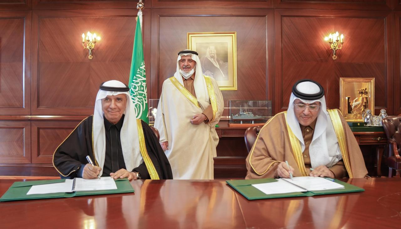 أمير منطقة تبوك يشهد توقيع عقد مشروع استثمار لإنشاء وتشغيل مستشفى الدكتور سليمان الحبيب بالمنطقة