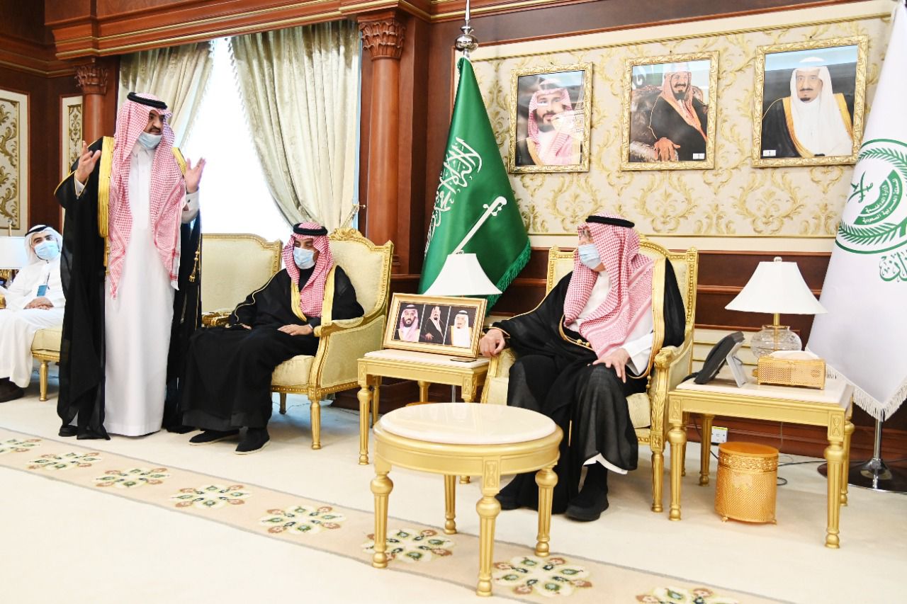 توقيع عقود استثمارية بين أمانة جازان وعددا من المستثمرين بقيمة تزيد عن107 ملايين ريال