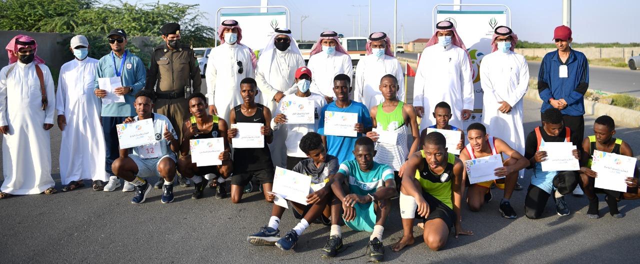 50 متسابقا في اختراق الضاحية بمركز الشقيق