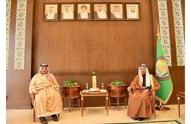 الأمين العام لمجلس التعاون يلتقي سفير مملكة البحرين المعين لدى المملكة