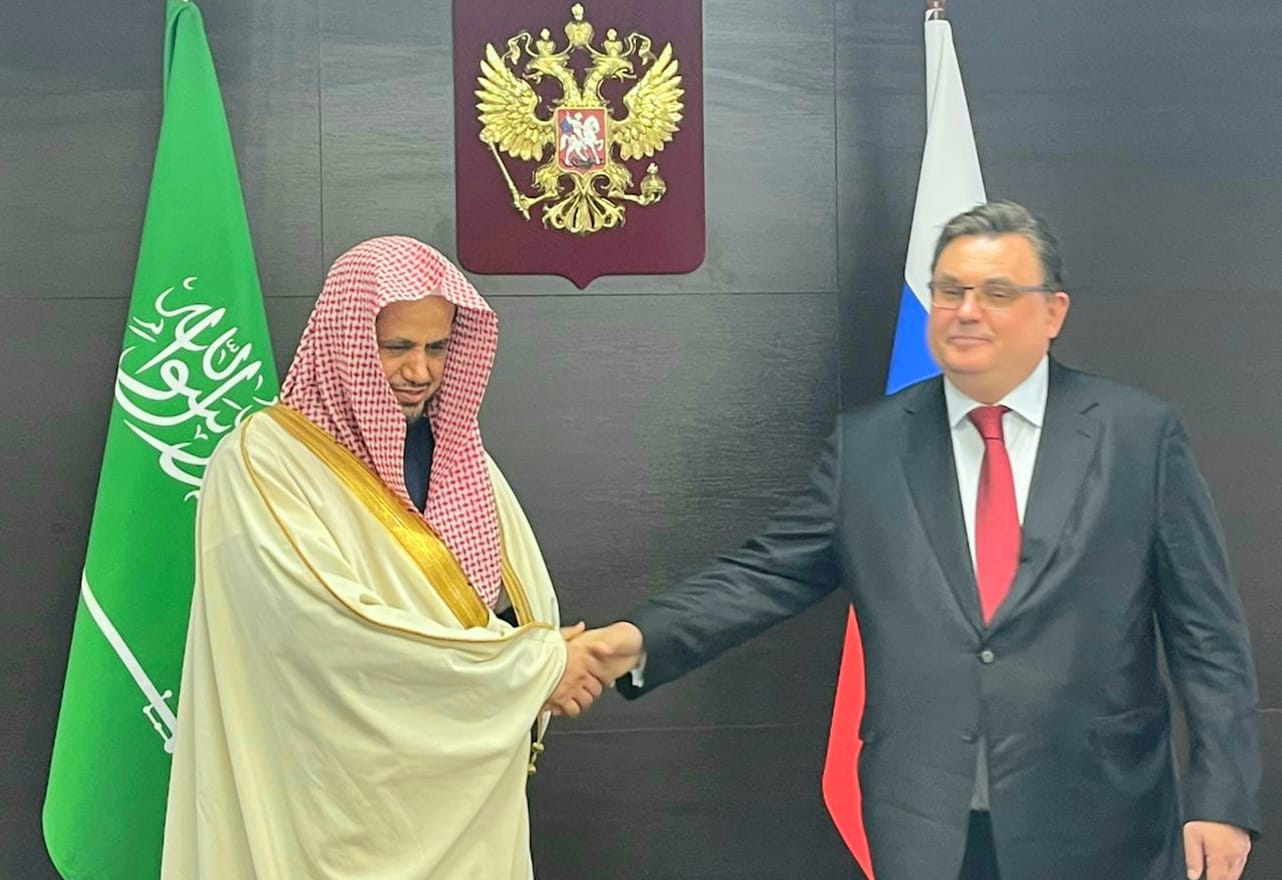 النائب العام يلتقي وزير العدل الروسي