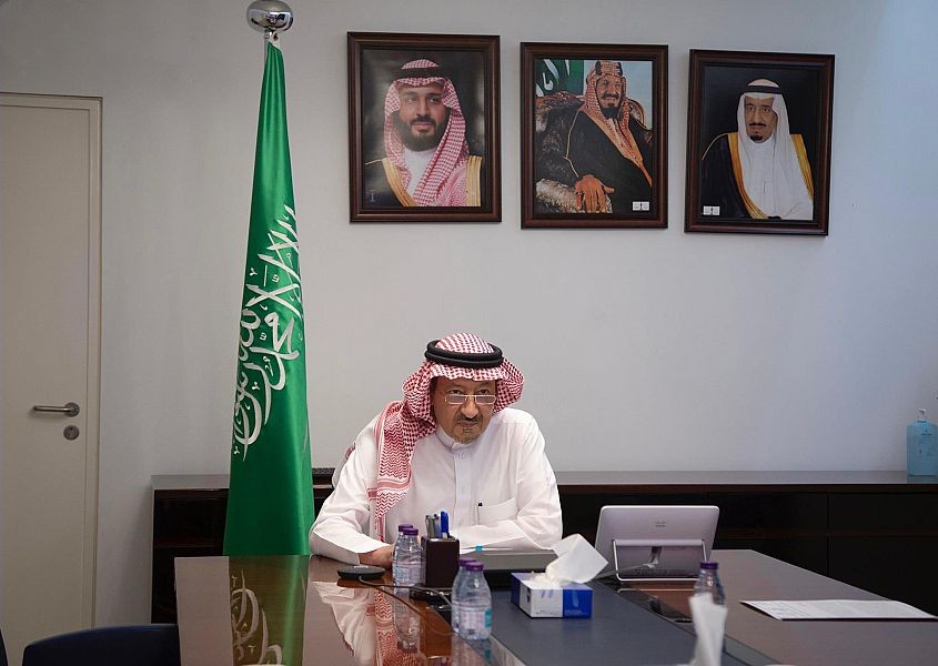 نائب وزير الخارجية يلتقي نائب وزير خارجية أوزبكستان