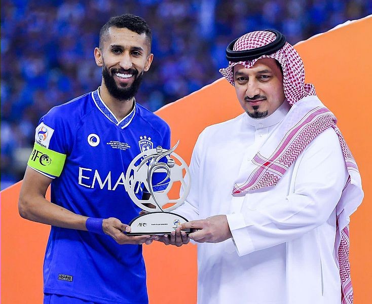 رئيس اتحاد كرة القدم يرفع التهاني للقيادة بتتويج الهلال بلقب دوري أبطال آسيا 2021
