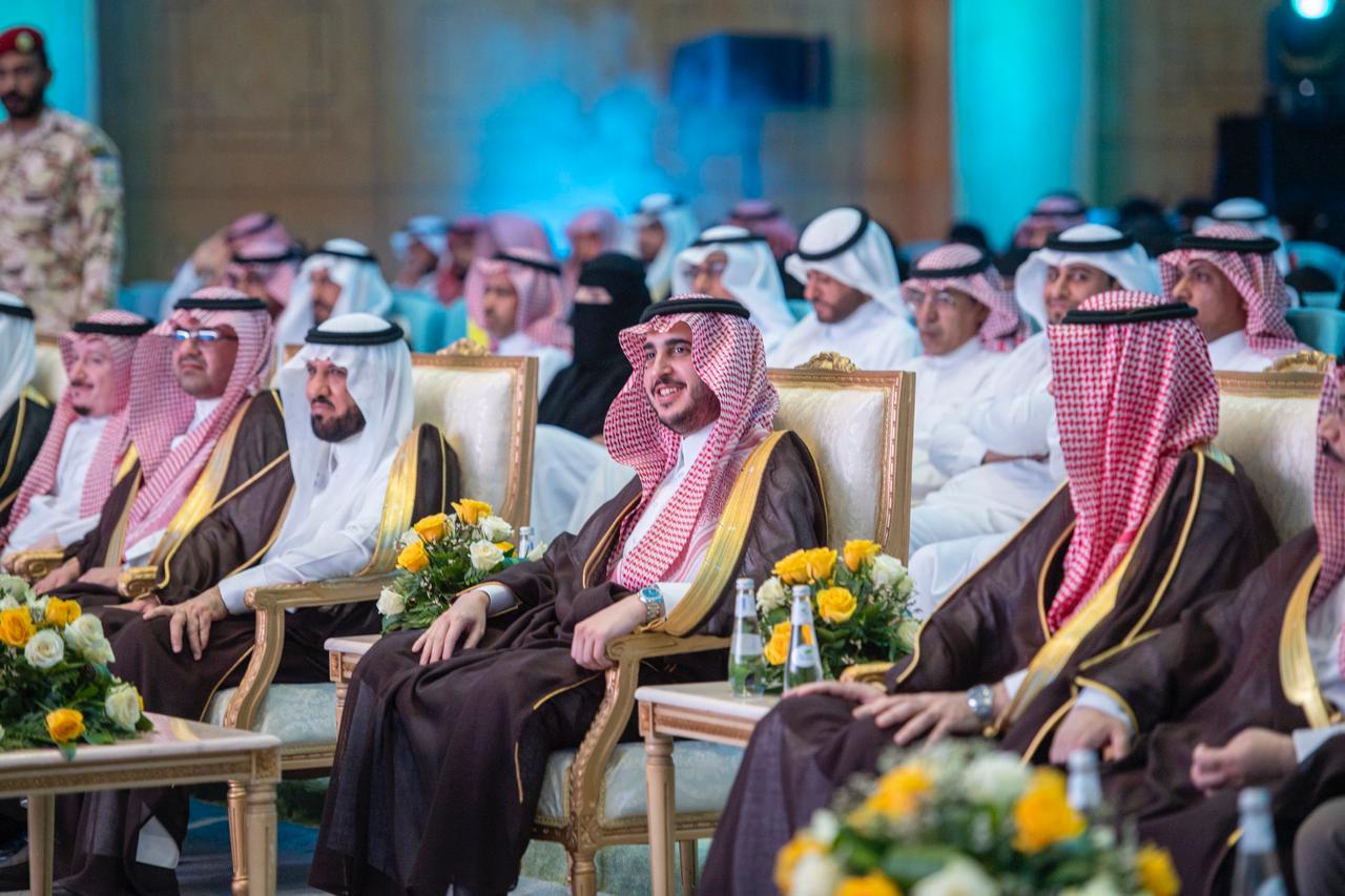 أمير الجوف⁩ خلال رعايته جائزة سموه للتميز التعليمي والمؤسسي  : اعتز وافتخر بما شاهدته من تميز وتفوق أبناء المنطقة