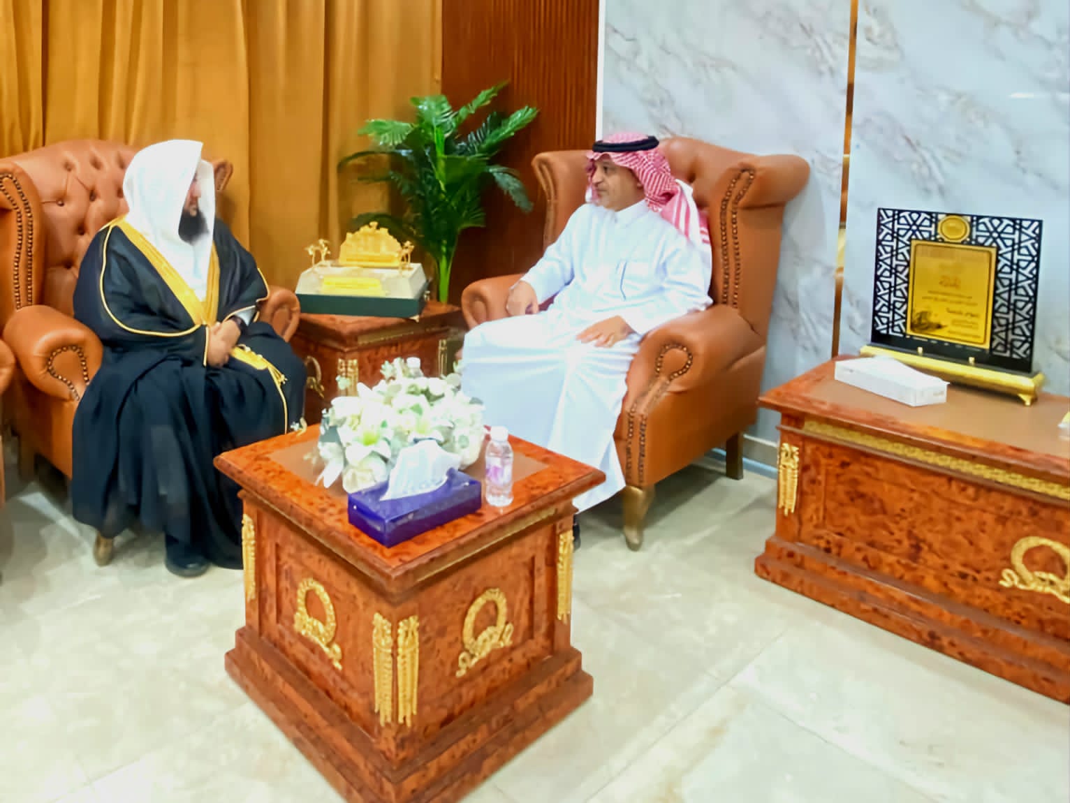 محافظ المخواة بمنطقة الباحة يطلق حملة (حقُّ الله)