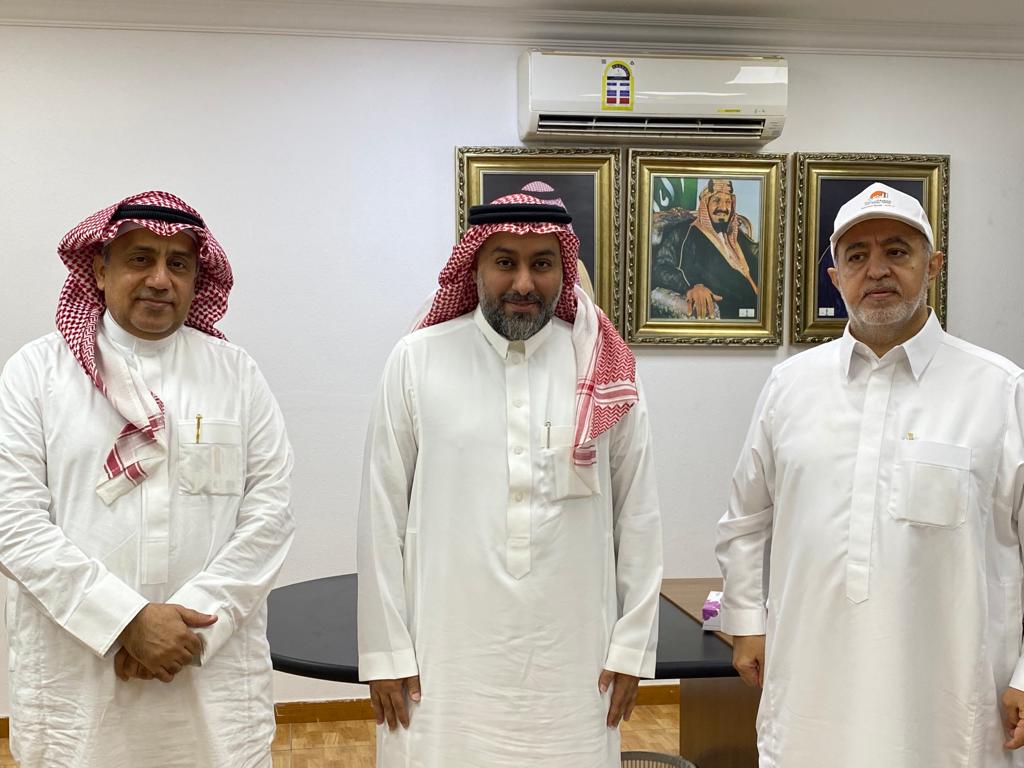 وكيل أمارة منطقة مكة المكرمة المساعد للشؤون التنموية يزور (بر جدة)