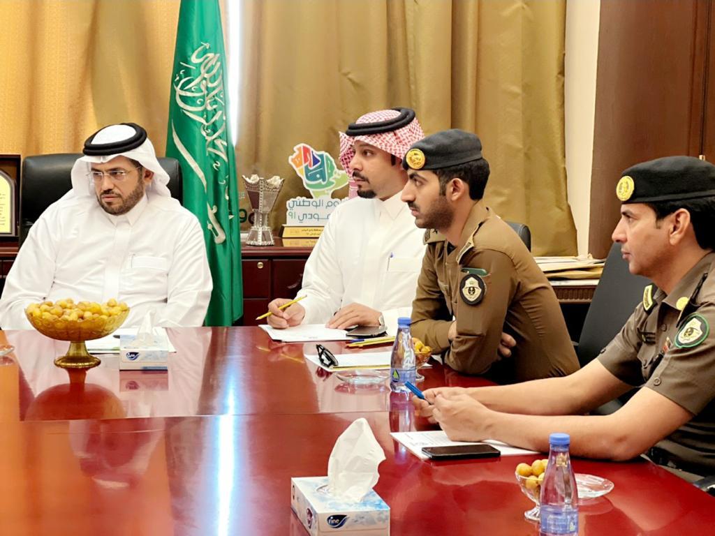 عقد الاجتماع التمهيدي لمهرجان التمور بوادي الدواسر