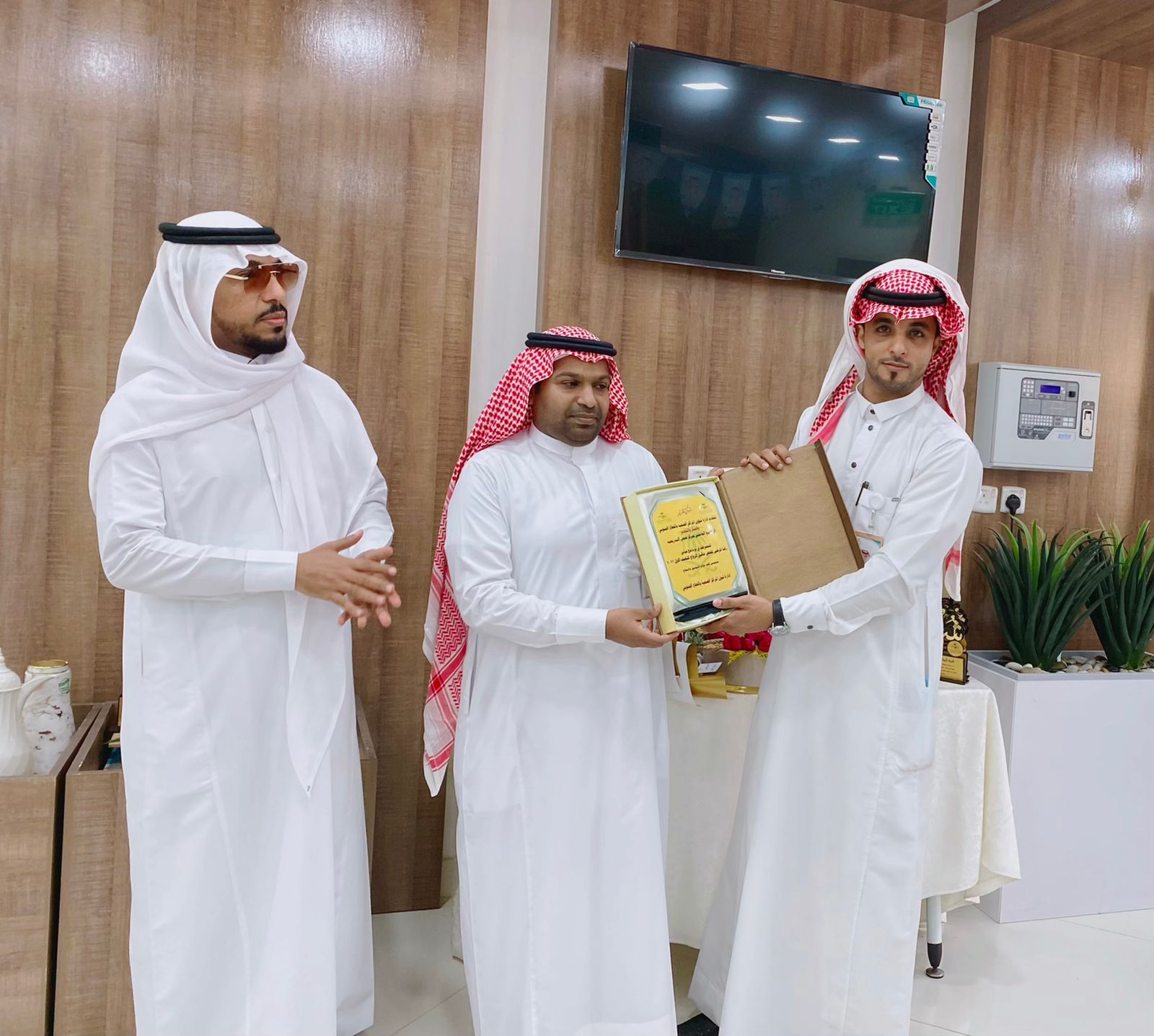 القطاع الجنوبي يكرم منسوبي صحي الدريعية نظير جهودهم المتميزة 