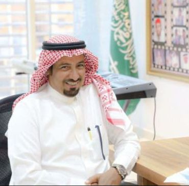 "نايا " تضئ منزل الاعلامي أحمد عزير