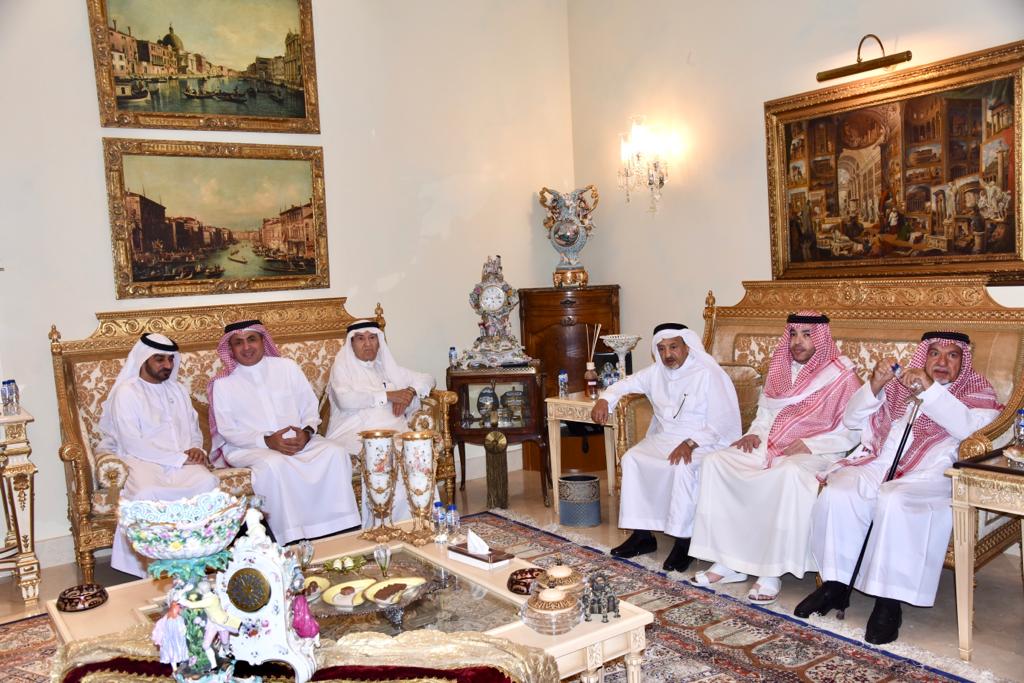 مسؤلون وأعيان جدة يواسون أسرة المهيدب بفقيدتهم لولوة المديهيم