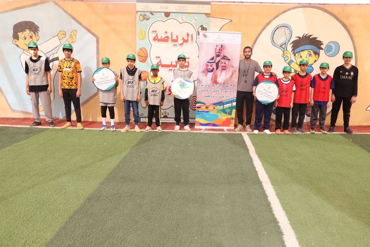 طلاب مواهب الوادي يشاركون بهجة الاحتفاء باليوم الوطني