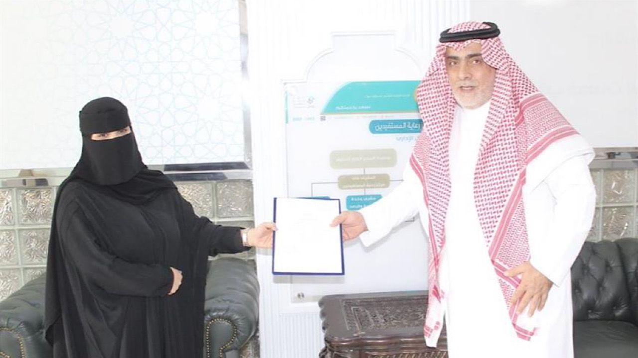 مساعدة إدارية تنقذ حياة طالب أثناء اليوم الدراسي في تبوك