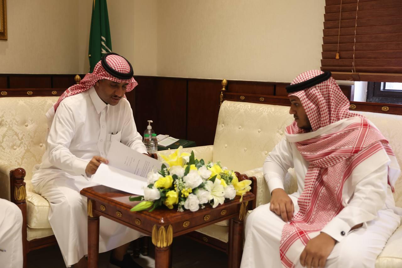 وكيل رئاسة الحرمين الشريفين يستقبل عددا" من مستفيدي خدمات الحرمين 