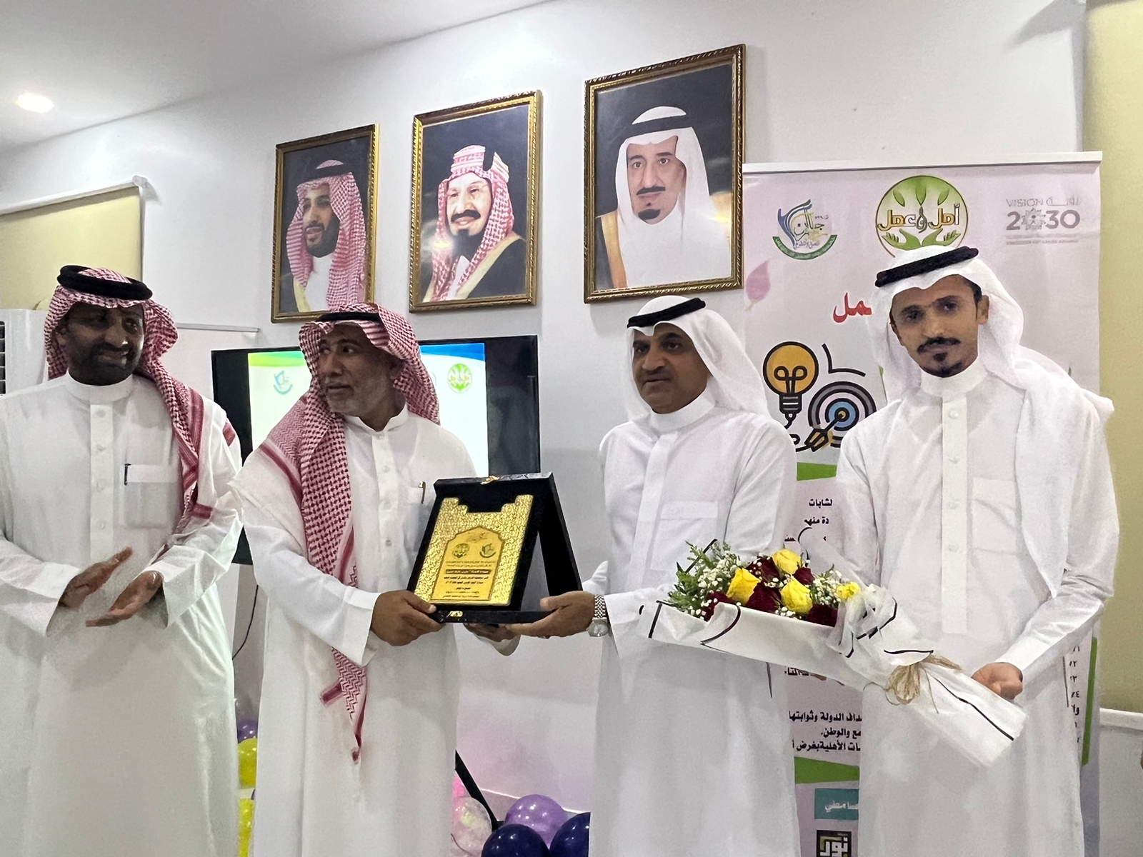 فريق أمل وعمل ينفذ مبادرة «فرحتكم فرحتنا» في بر أحد المسارحة