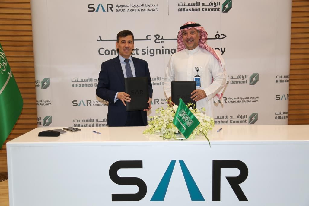 "سار" توقع عقد مع شركة "الراشد للأسمنت" لنقل منتجات الراشد بين الدمام والرياض