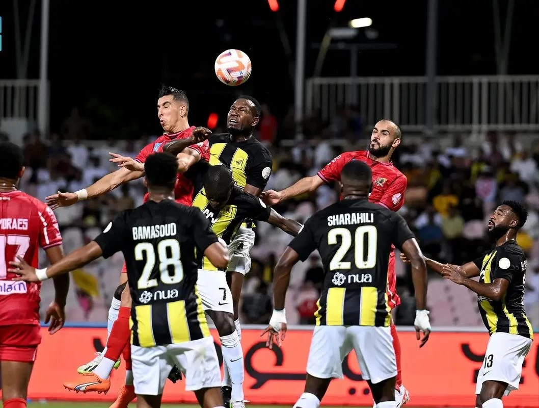 النمور تتمسك بصدارة "دوري روشن للمحترفين " بعد تغلبه على الوحدة بثلاثية نظيفة