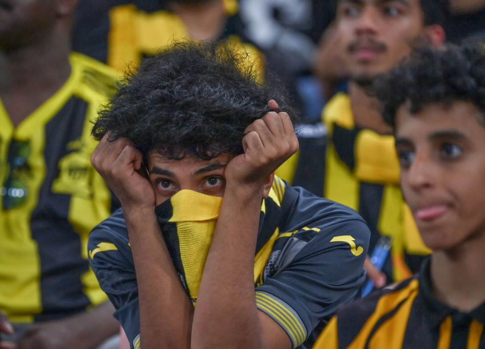 جمهور الاتحاد .. من يفك لنا عقدة الهلال 