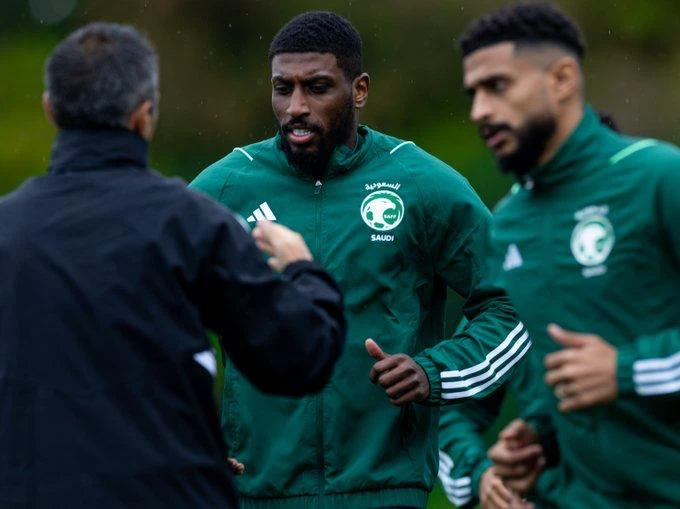الأخضر السعودي يختتم معسكر نيوكاسل بمواجهة كوريا الجنوبية اليوم الثلاثاء. 