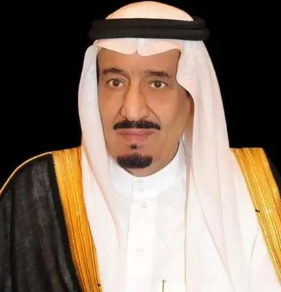 خادم الحرمين الشريفين يصل إلى الرياض قادماً من نيوم