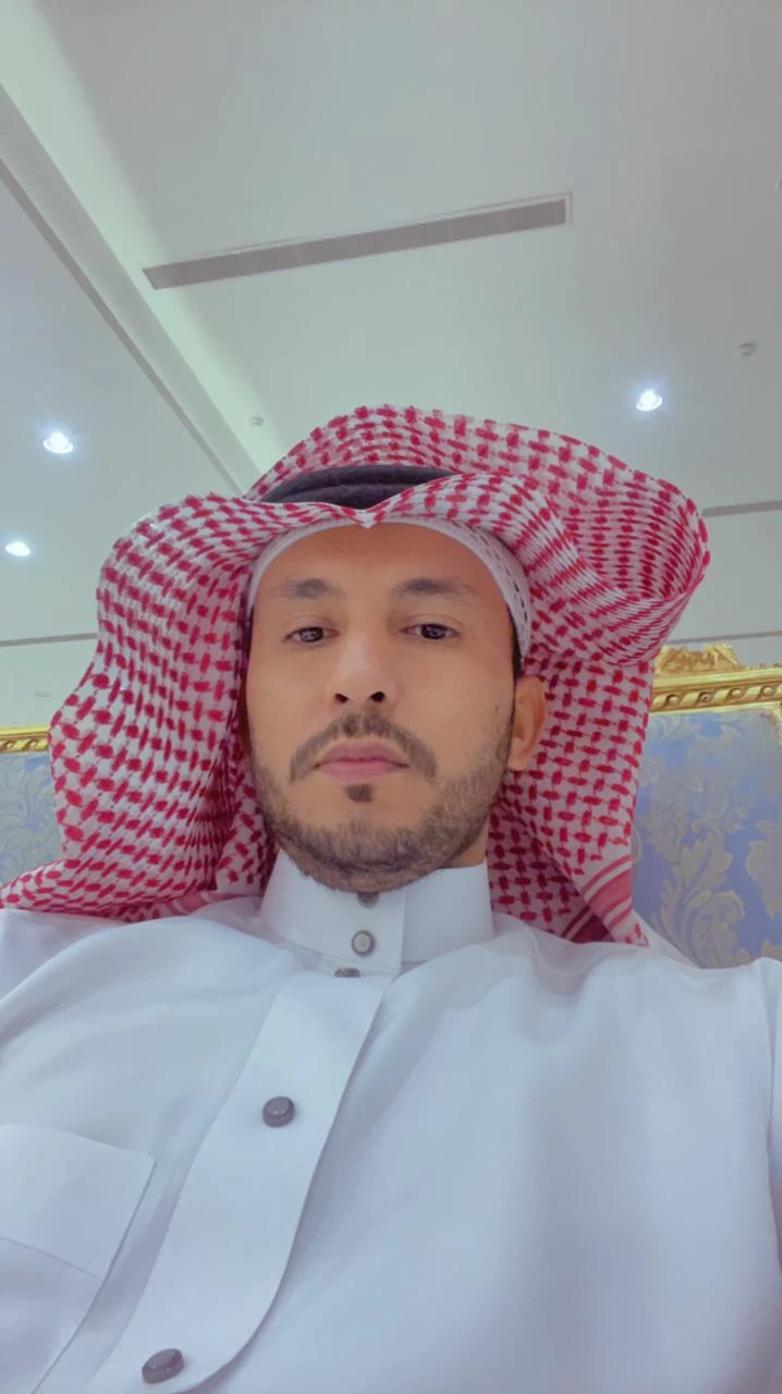 أسامة ينثر الفرح بمنزل محمد عبده مشهور