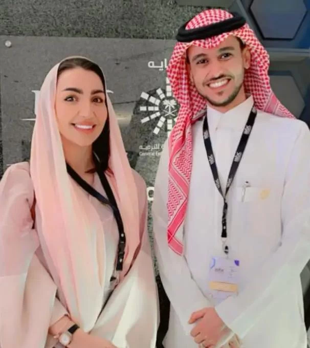 هبة الحسين تعلن انفصالها من زوجها المطرب عايض يوسف