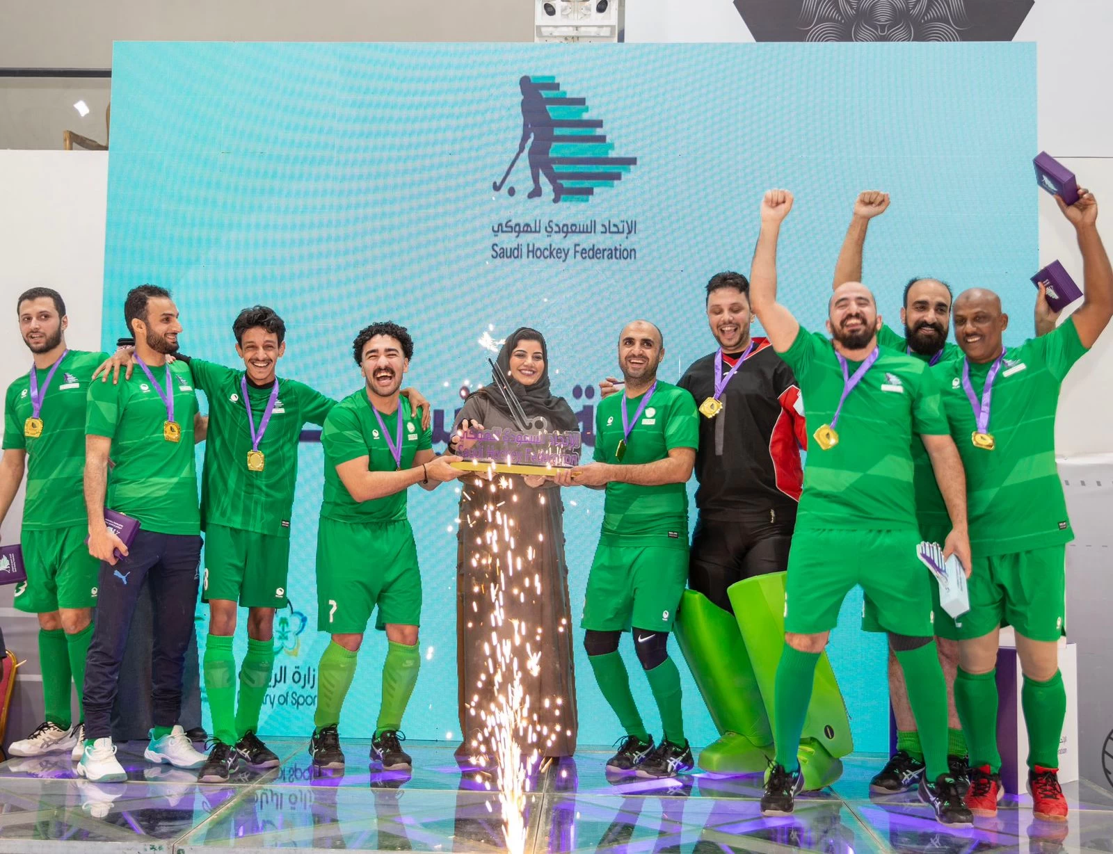 "صقور نجد" يتوج بلقب بطل المملكة للهوكي لعام 2023م