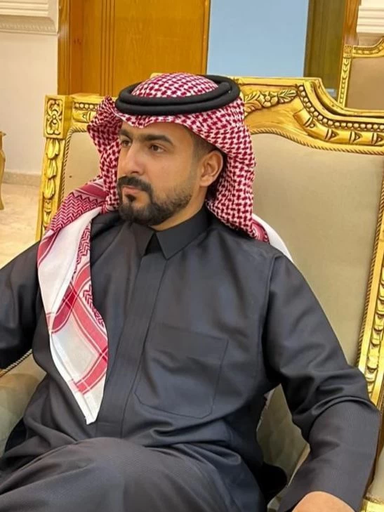 ترقية عبدالرحمن الرويلي للمرتبة السابعة بمحاكم الحدود الشمالية