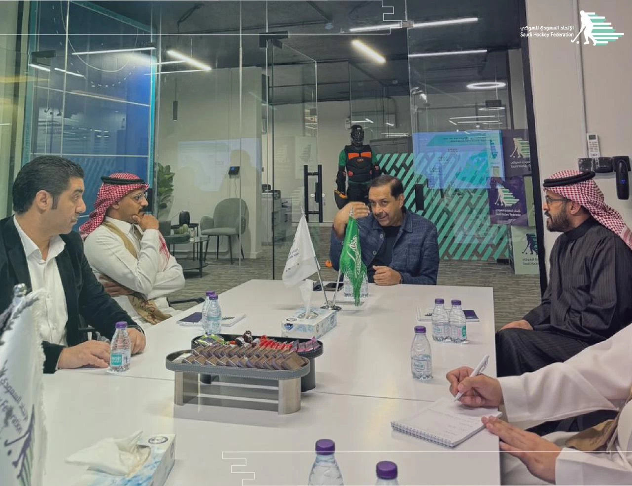 رئيس الإتحاد السعودي للهوكي يستقبل رئيس الإتحاد الدولي للهوكي 