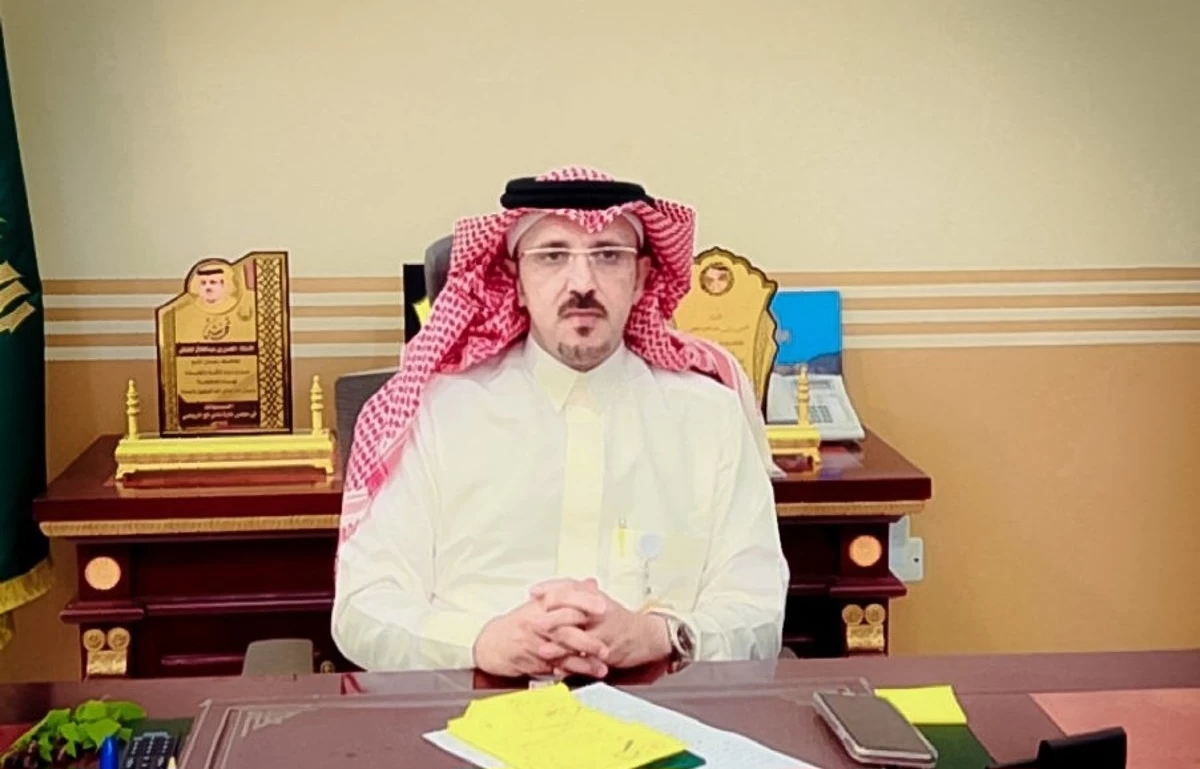 محافظ رجال ألمع يهنئ القيادة بمناسبة يوم التأسيس 