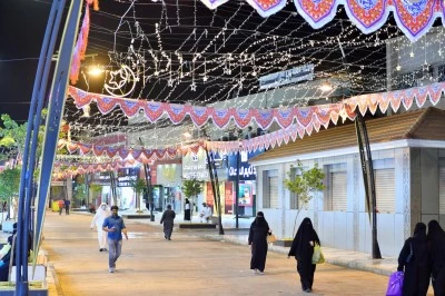 سوق برزان الشعبي : تفوح في أرجائه رايحة الماضي والزمان القديم