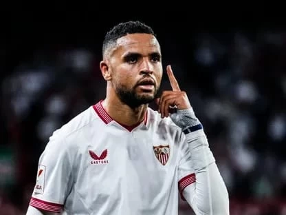 المغربي يوسف النصيري يقود إشبيلية لفوز ثمين على مايوركا