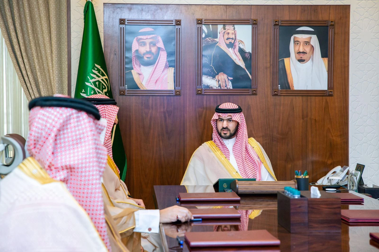 نائب أمير الشرقية يستقبل نائب رئيس مجلس أمناء جمعية قبس للقرآن والسنة