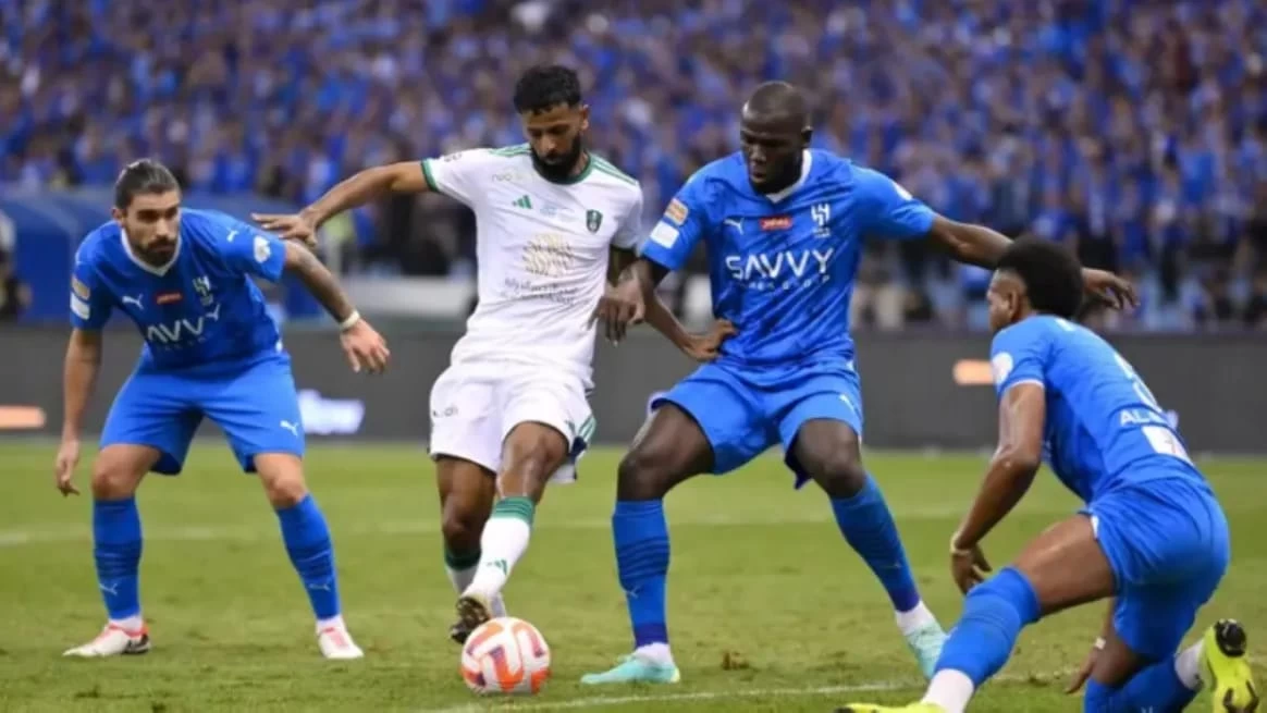 الأهلي يستضيف الهلال للبحث عن فوز غائب منذ 4 سنوات
