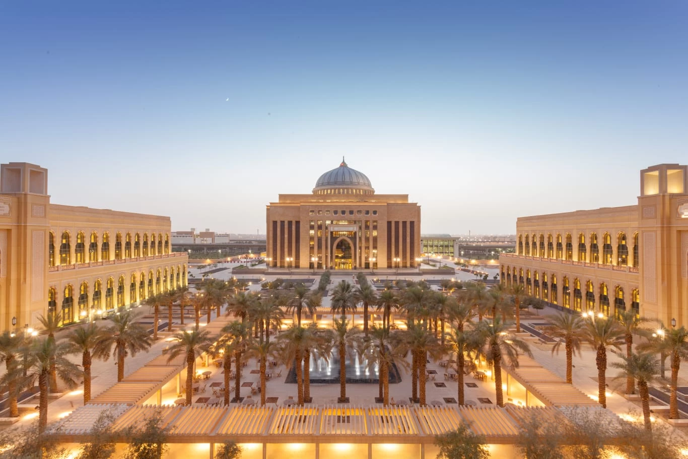جامعة الأميرة نورة بنت عبدالرحمن تُنظِّم معرض ومسابقة "she codes 2024"