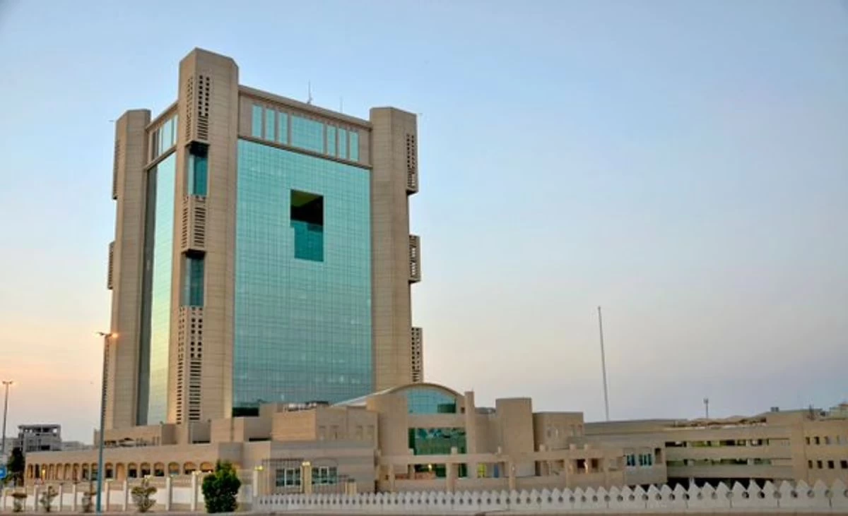 أمانة جدة تضبط استراحة جرى استغلالها لتصنيع نكهات المعسل