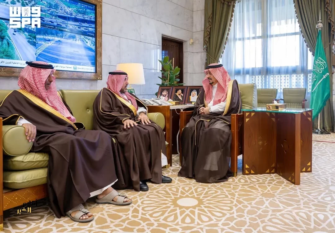 أمير الرياض يستقبل رئيس وأعضاء مجلس إدارة الجمعية التعاونية للإسكان بالرياض