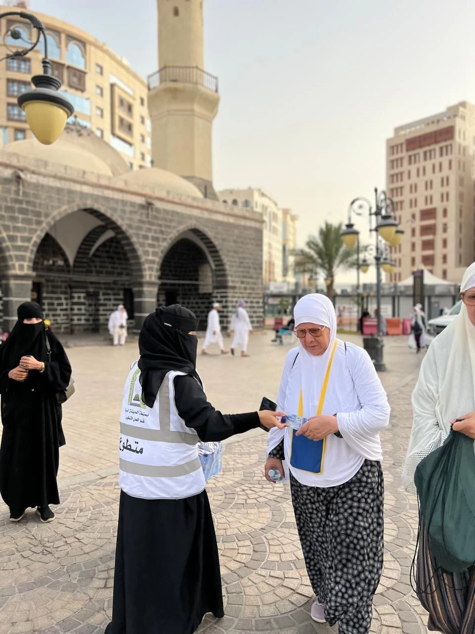 "الشؤون الإسلامية" نفذت أكثر من 4600 فرصة تطوعية بالمدينة المنورة