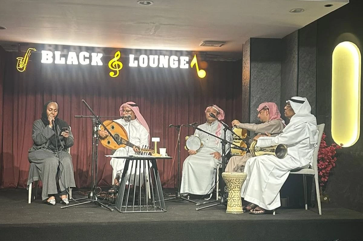 "ليلة من الطرب الأصيل تضيء سماء جدة: افتتاح صالة فنية بمشاركة الموسيقار التركي علاء الخطيب وألمع نجوم الفن"