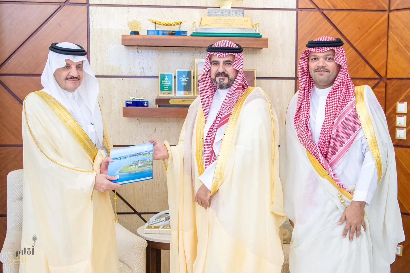أمير الشرقية يستقبل مدير القطاع الشرقي لهيئة المدن الصناعية ومناطق التقنية “مدن”
