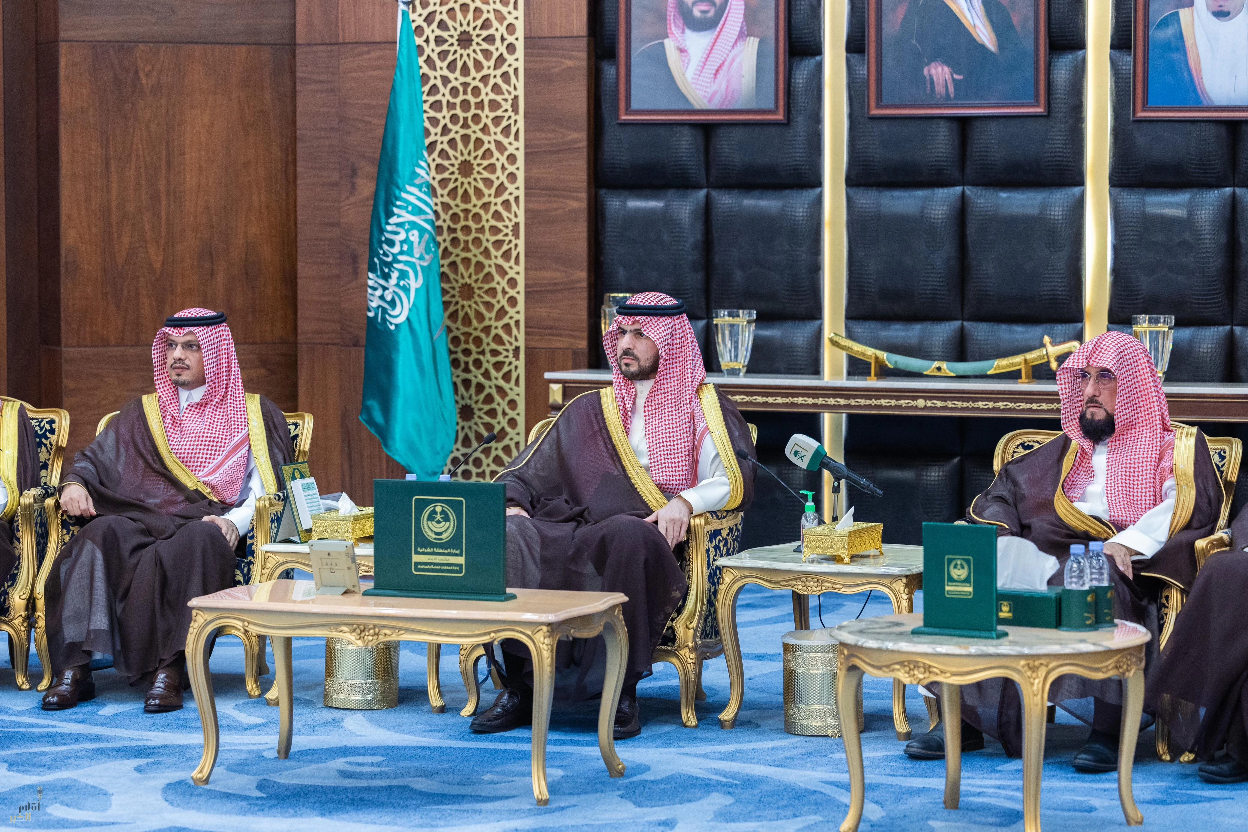 نائب أمير الشرقية يثمن دور وزارة البيئة والمياه في دعم إنتاج المزارعين بالمنطقة